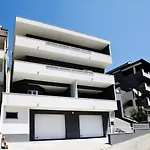 Luxury Lara Shared Pool Apartament Žrnovnica