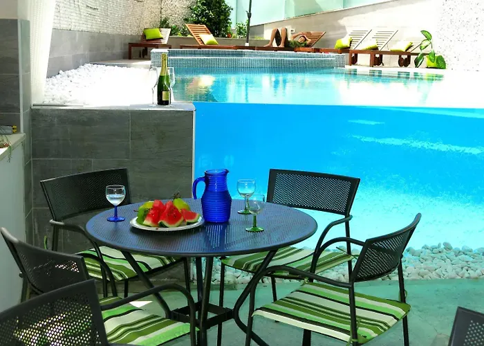 Apartamento Luxury Lara Shared Pool Žrnovnica